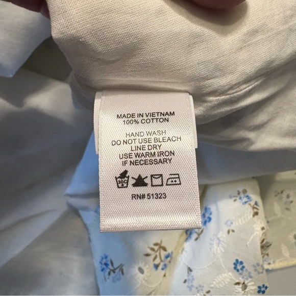 🌺1.STATE Elegant Cream Tiered Ruffle Dress Size Medium -- Small Flaw shown🌺 - Picture 6 of 7